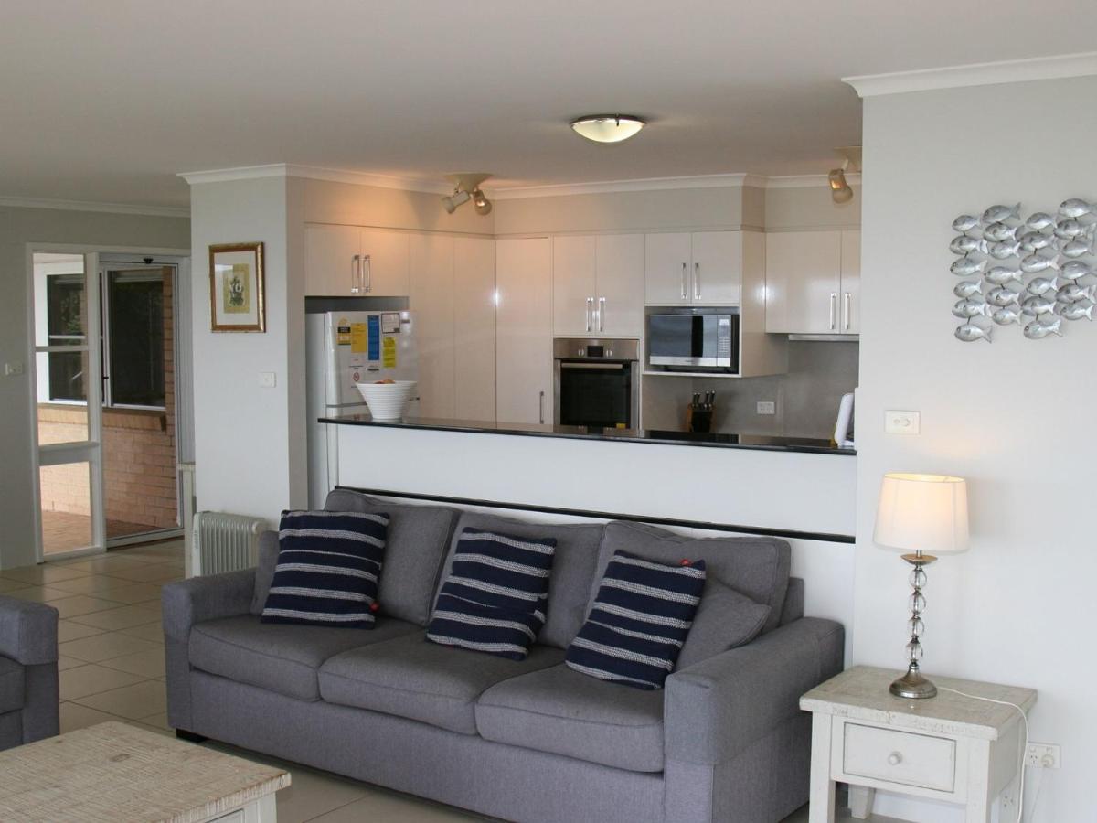 The Clippers 1 Fabulous Waterfront Unit Lägenhet Salamander Bay Exteriör bild